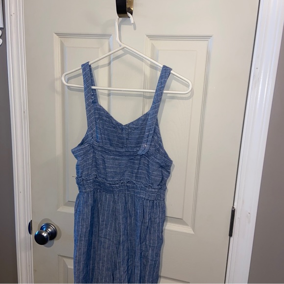 Romeo + Juliet Couture womens medium blue romper 3 button. - Picture 7 of 9